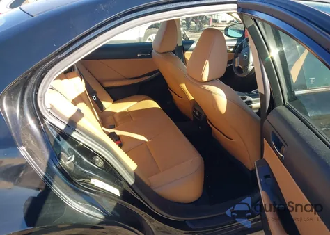 2014 Lexus Is 250 z USA, uszkodzony, nr VIN JTHCF1D27E5010935